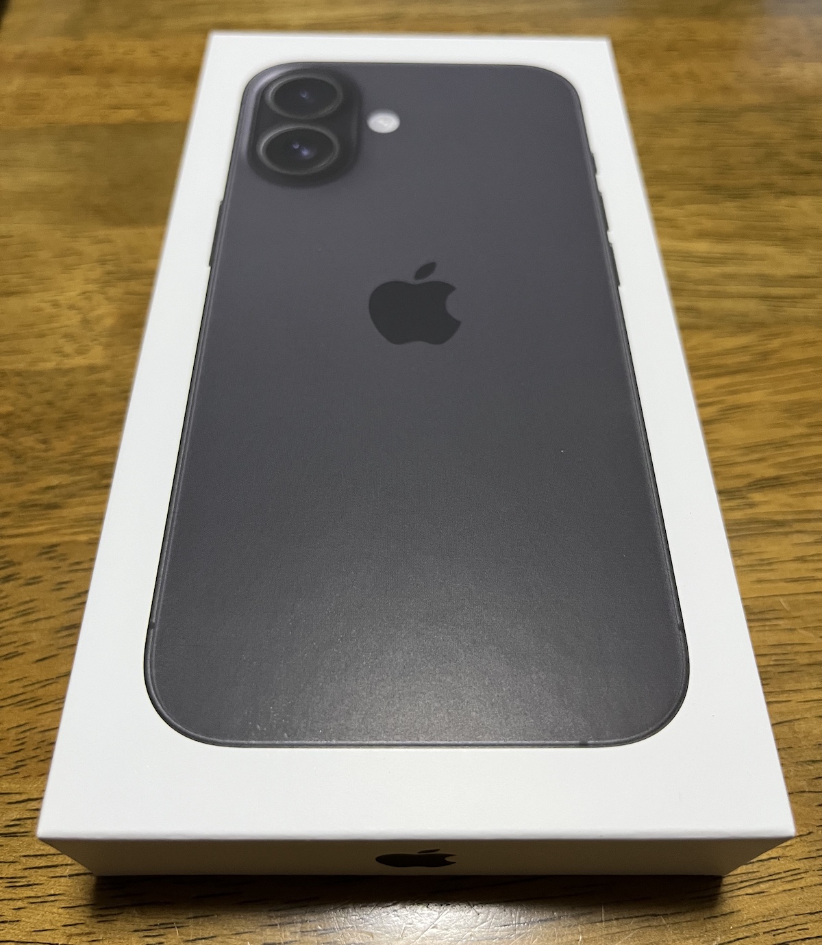 未開封のiPhone16